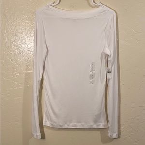 3 GAP long sleeve white t-shirts
